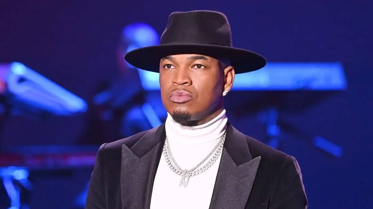 American singer, Ne-Yo introduces 4 girlfriends from polyamorous relationship