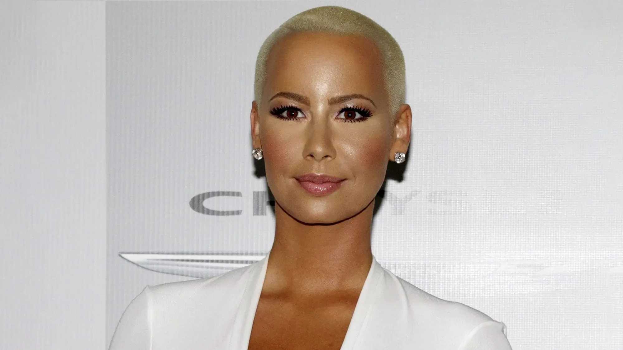 Why I removed my BBL – Amber Rose